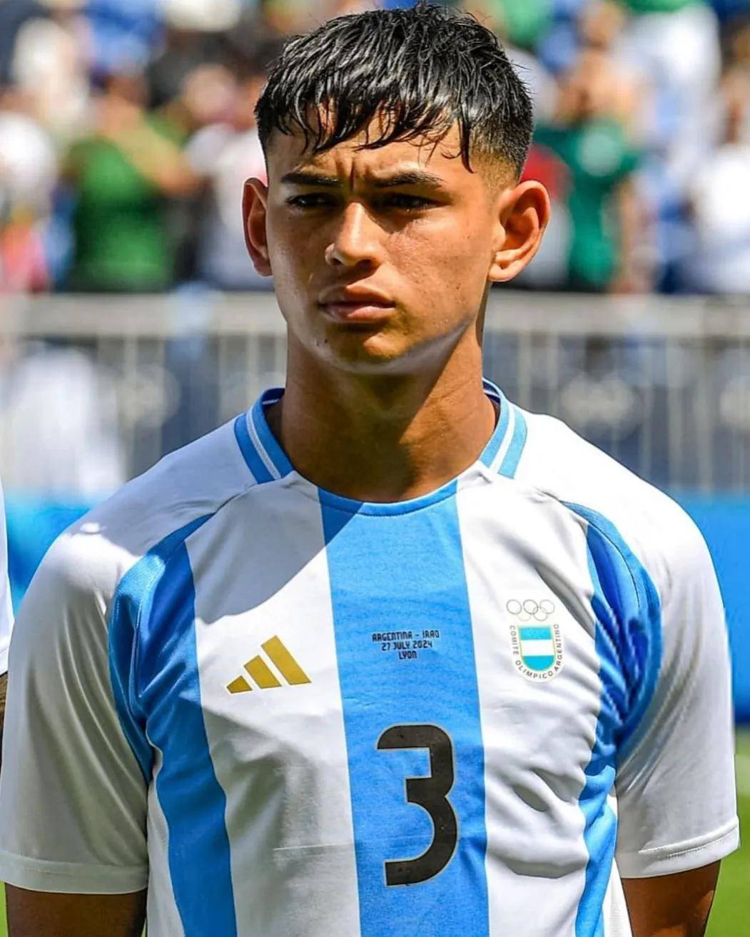 LOL官网-赛前体能课后，切尔西强势反弹备战全明星赛，更衣室稳定，赛程密集仍需轮换(切尔西胸前广告)