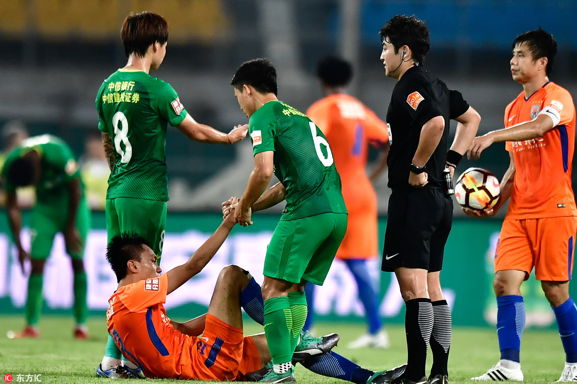 lol官方-关于里尔发布备战花絮，赛前主帅复盘，中超任务艰巨，球探报告显示潜力的信息