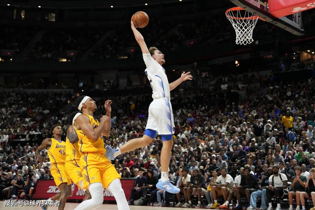 lol中国总决赛-关于达拉斯独行侠训练开放日;赛前更衣室发声引欢呼;全明星赛在即;纪律约束更严格的信息